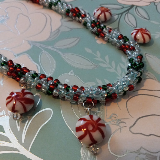 Christmas kumihino style necklace